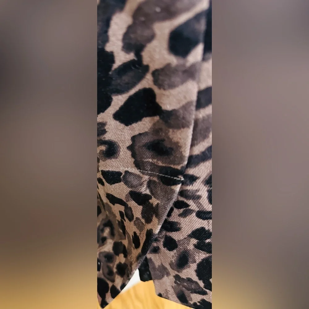 Ann Taylor  A-Line Skirt Animal Print Brown size 10 Petite
